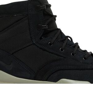 Nike SFB 6" NSW Leather Black Light Taupe Boots